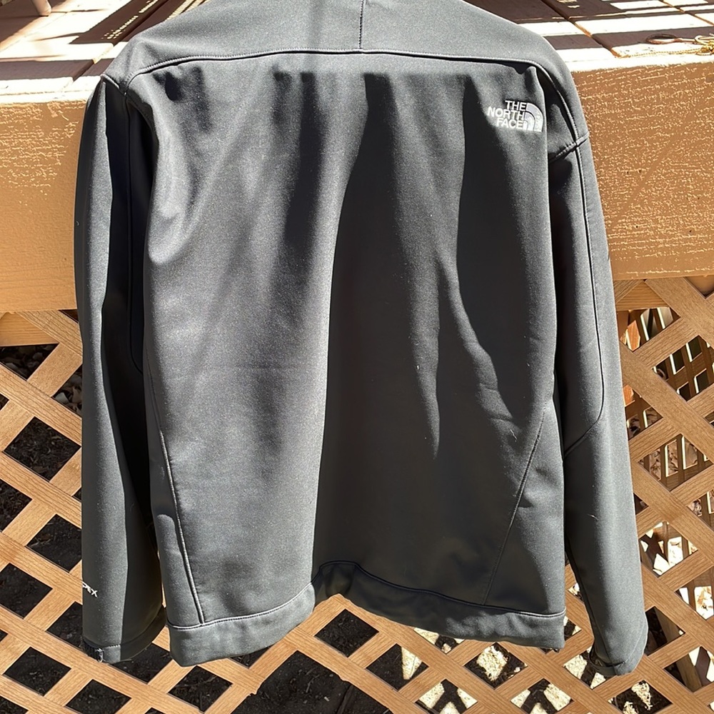 The North Face Black Softshell - Picture 2 of 2